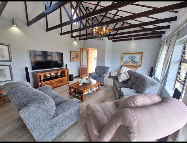 3 BEDROOM TOWNHOUSE FOR SALE IN SEEMEEU PARK